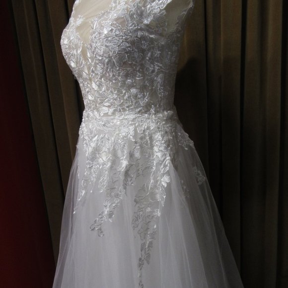 Costume made Dresses New Costume Made Beautiful White Dress Poshmark